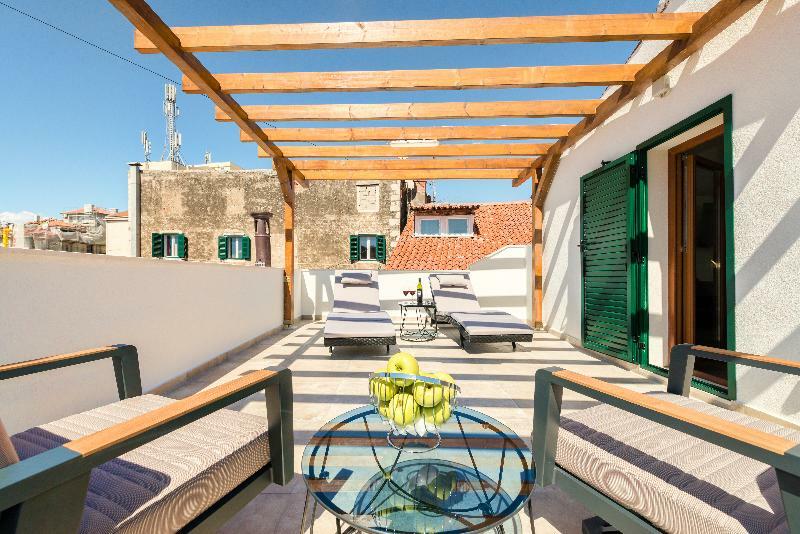 Le Premier Luxury Bed & Breakfast Split